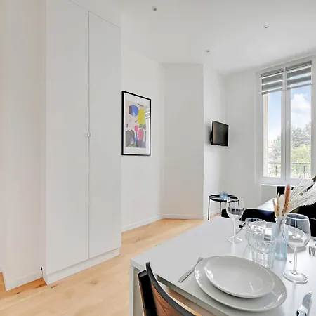 Moderne - 2p- Nanterre
